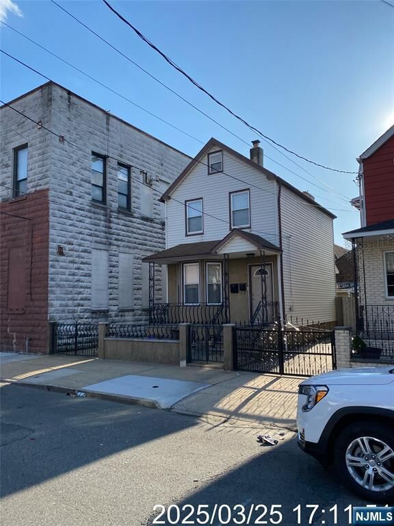 Property Photo:  81 Waydell Street  NJ 07105