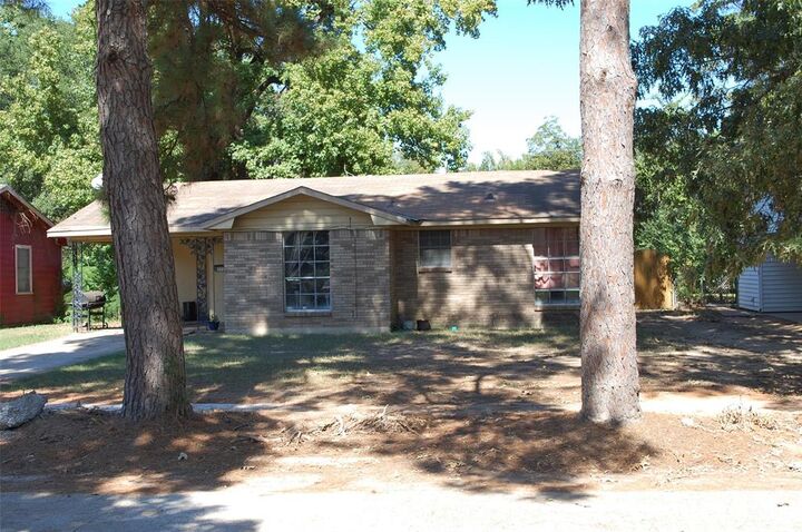 Property Photo: 570 Sally Ann Drive LA 71106