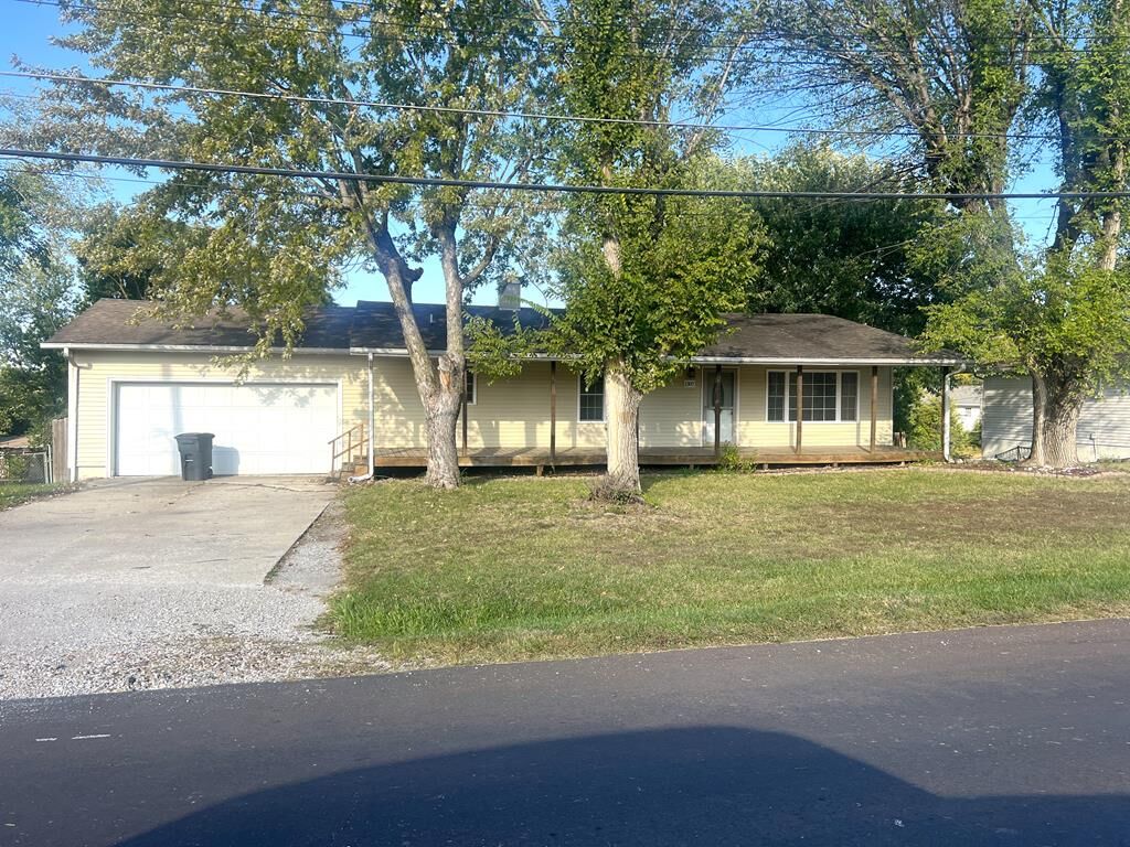Property Photo: 1307 Springhill MO 64601