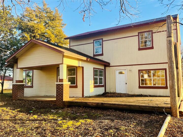 Property Photo: 312 W C Street OK 73002