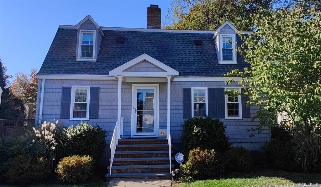 Property Photo: 87 Evans 1 MA 02472