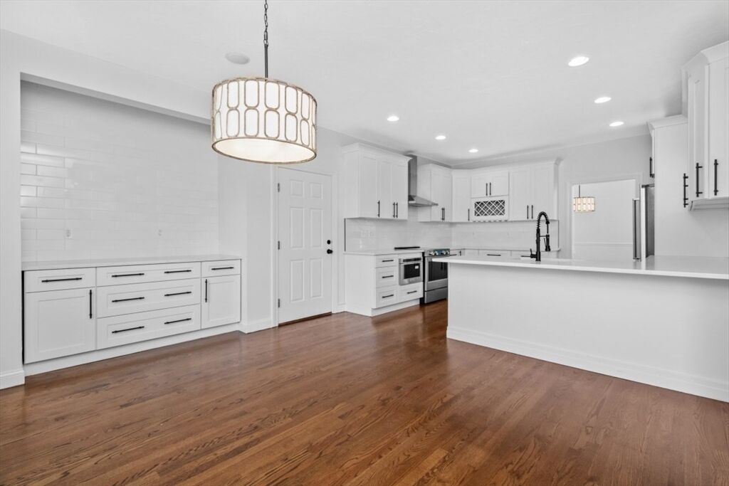 Property Photo:  1 Settlers Dr  MA 02347 