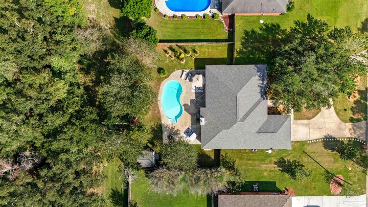 Property Photo: 3108 Sonya St FL 32571
