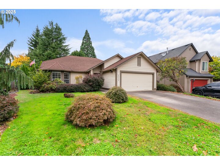 Property Photo: 2052 SE 158th Loop WA 98683