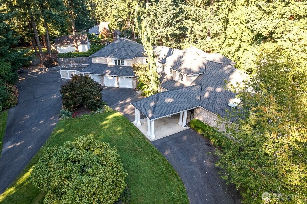 Property Photo: 3510 116th Ave NE WA 98004