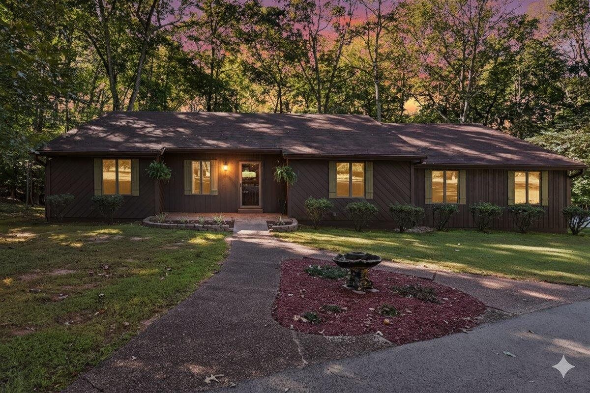 Property Photo: 231 Scottsborough Circle KY 42103