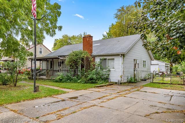 Property Photo: 14548 Pearl Street MI 48195