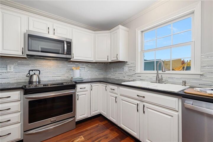 Property Photo: 231 Maple Avenue 204 RI 02840
