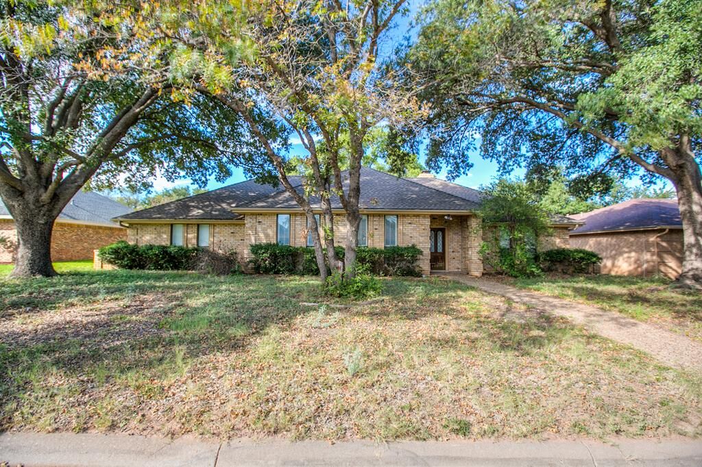 Property Photo: 3438 Grandview Dr TX 76904