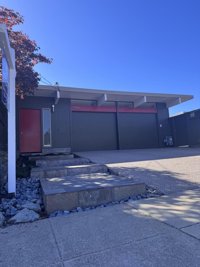 Property Photo: 1764 Lexington Avenue CA 94402