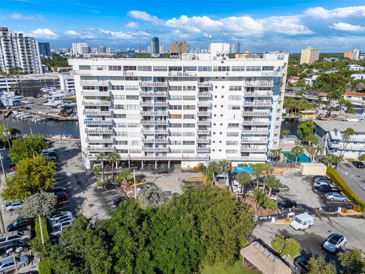 13155 Ixora Ct 804  North Miami FL 33181 photo