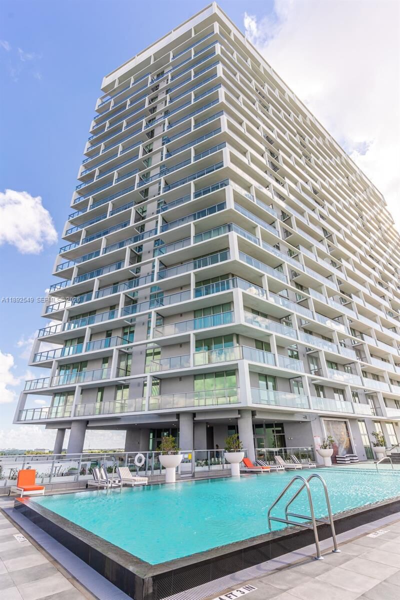 Property Photo:  2000 Metropica Way 2001  FL 33323 