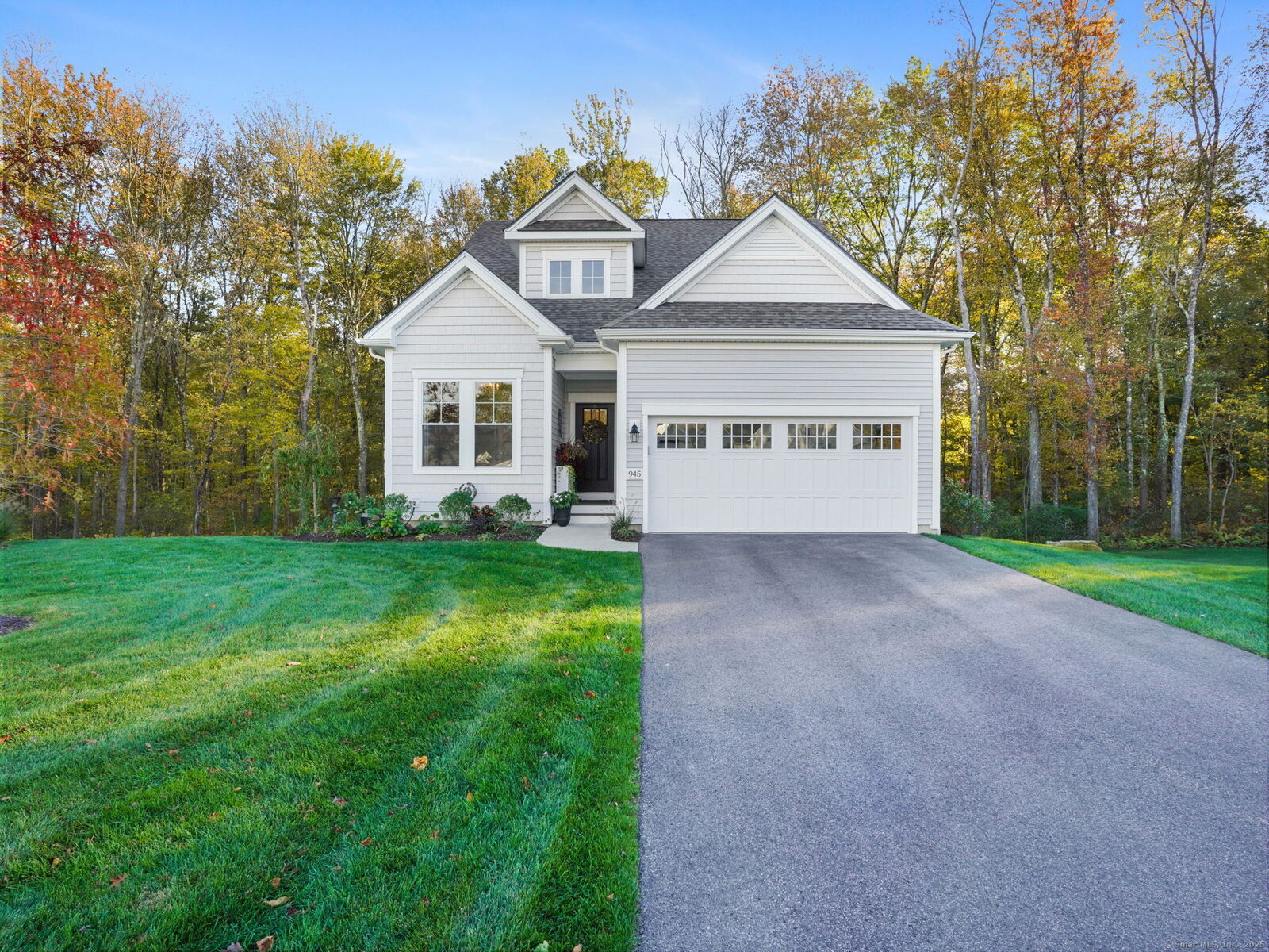 Property Photo: 945 Mackenzie Lane 945 CT 06478