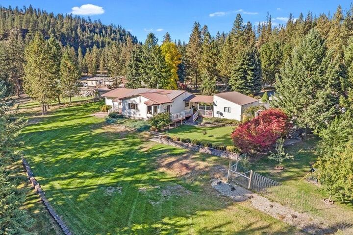 Property Photo: 2419Q Sand Canyon Rd WA 99109