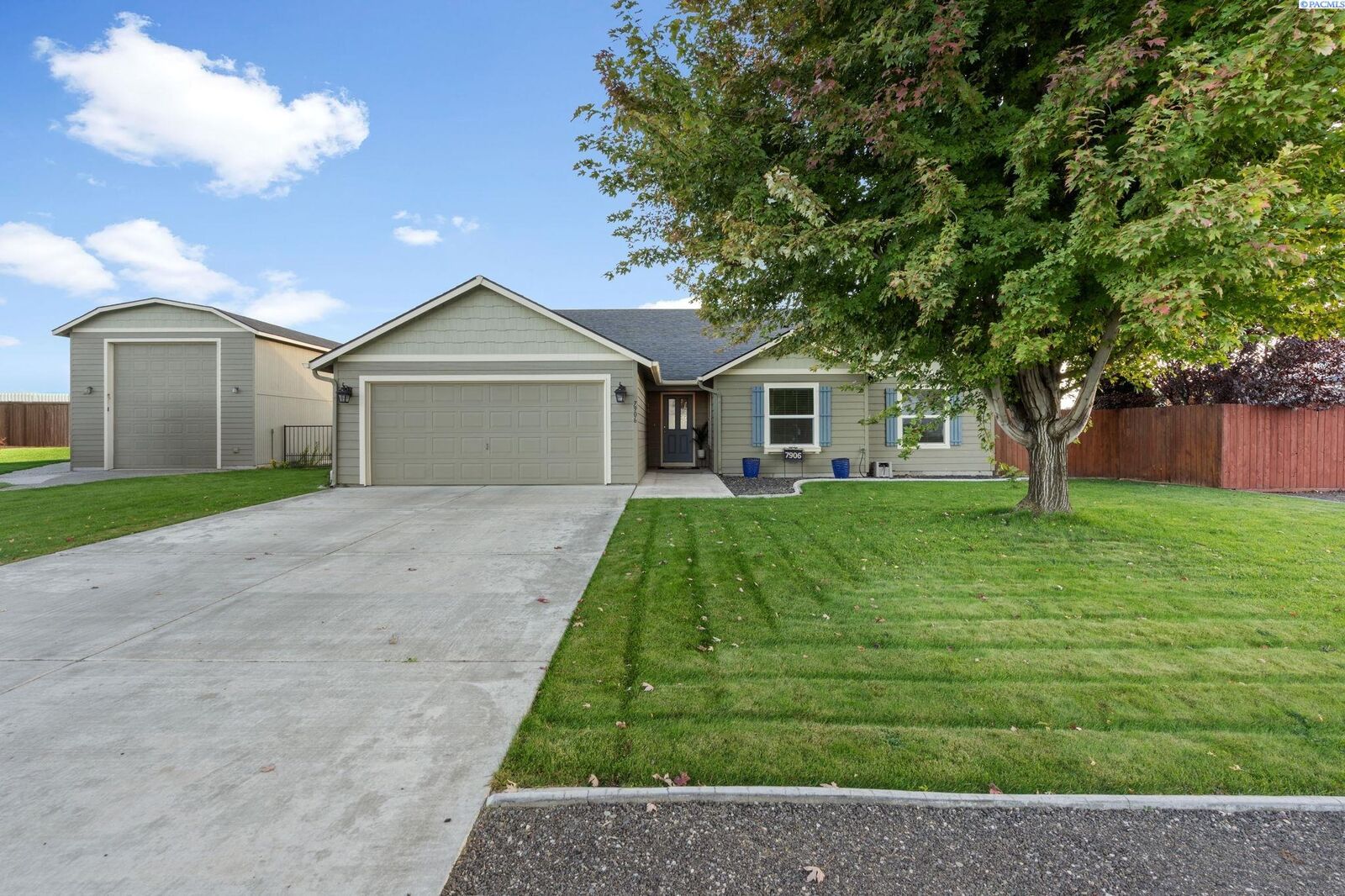 Property Photo:  7906 Ruby Ct  WA 99301 