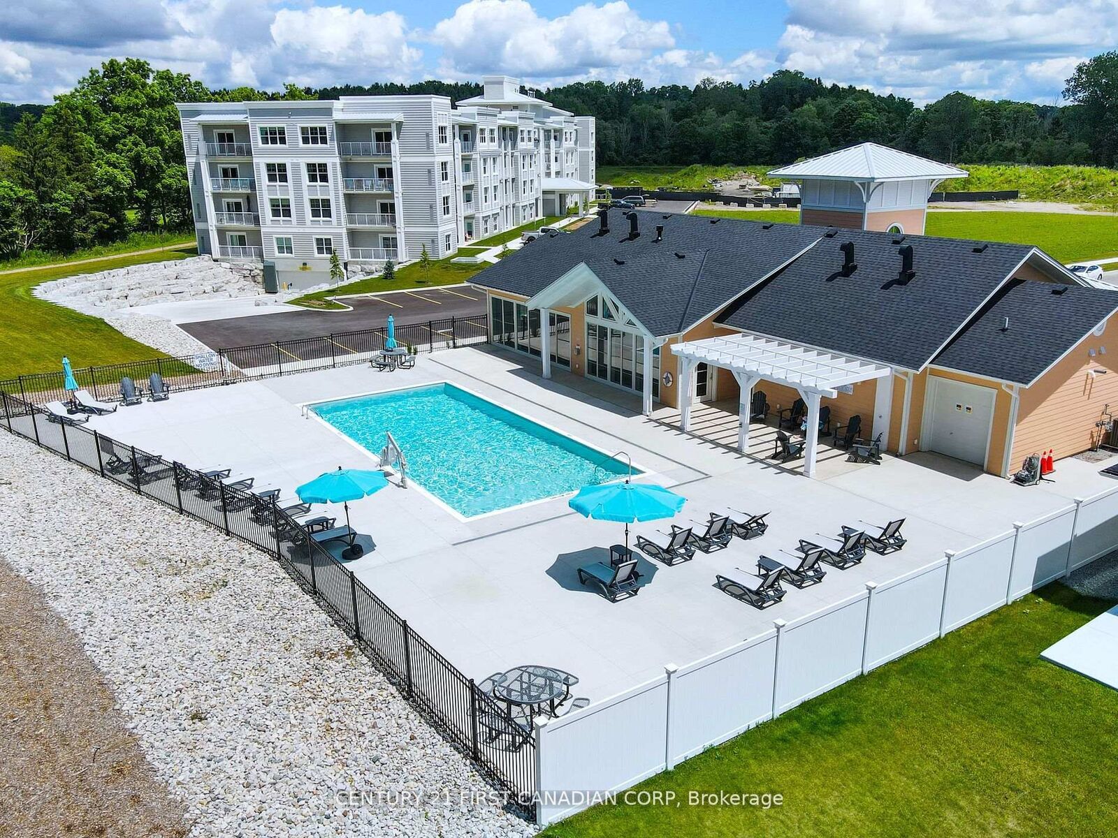 Property Photo: 100 The Promenade N/A 403 ON N5L 0B7