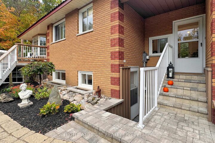 Photo de la propriété: 1243 Crossland Road ON L9X 1B3