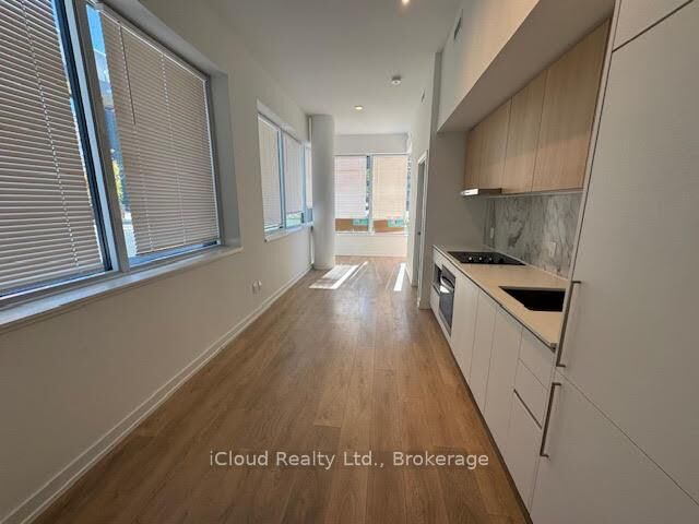 Property Photo:  1100 Sheppard Avenue W 102  ON M3K 0E4