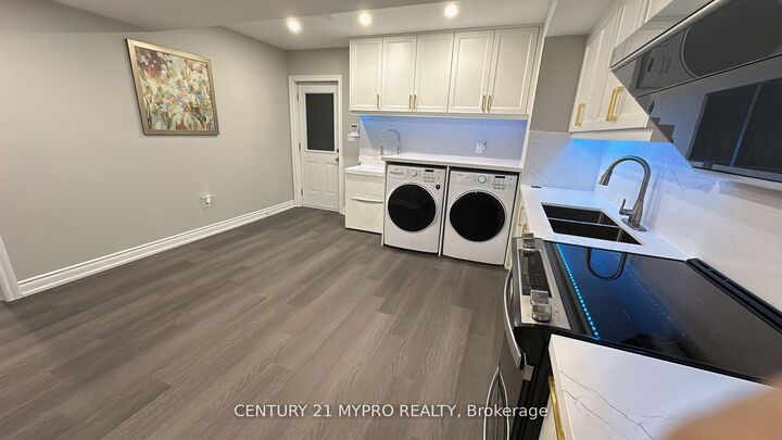 Property Photo: 62 Willow Street Basemen ON L6E 0W1