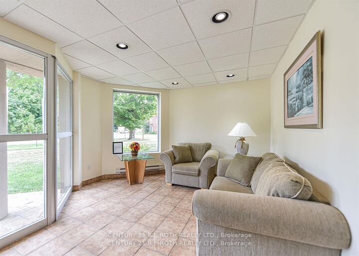 Property Photo: 125 Bond Street 302 ON L3V 1J7
