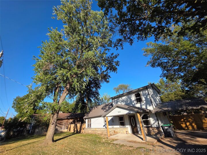 Property Photo: 513 S State Street OK 74464