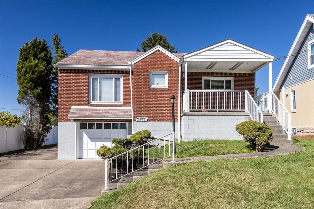 Property Photo:  2533 Monroeville Blvd  PA 15146 