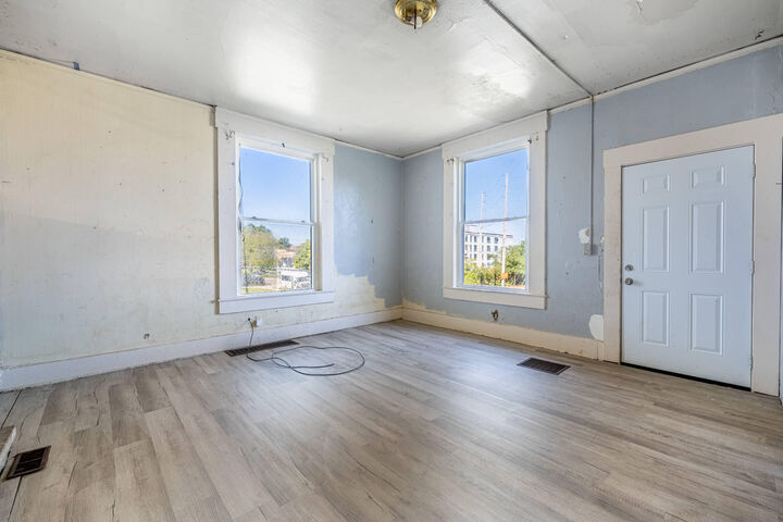 Property Photo:  7-11 W Mulberry  OH 45506 