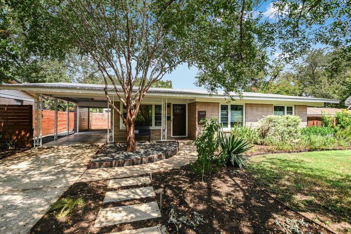 Property Photo:  1600 Larkwood Drive  TX 78723 