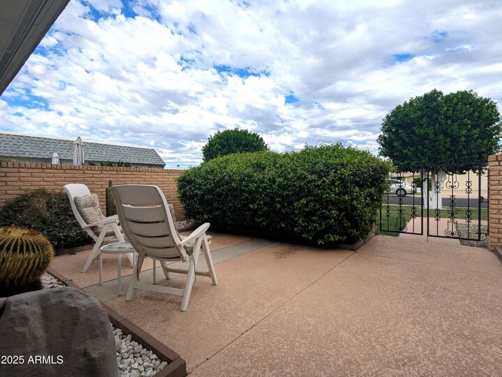 Property Photo: 10509 W Roundelay Circle AZ 85351