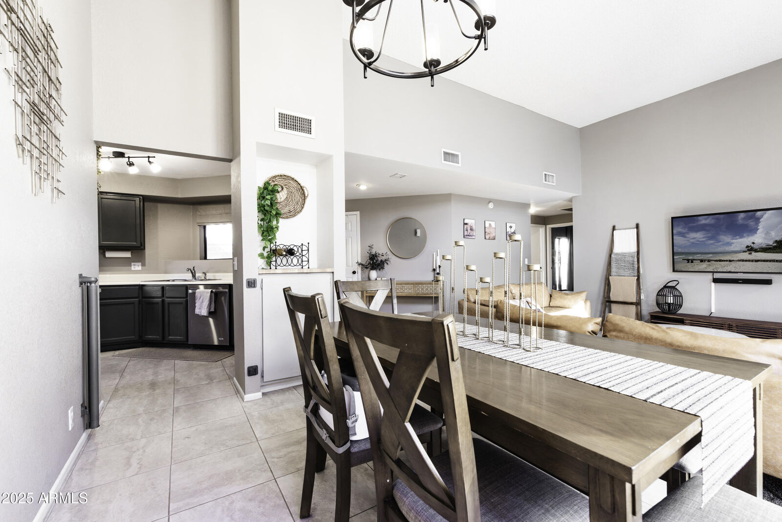 Property Photo:  5924 E Aire Libre Lane E  AZ 85254 