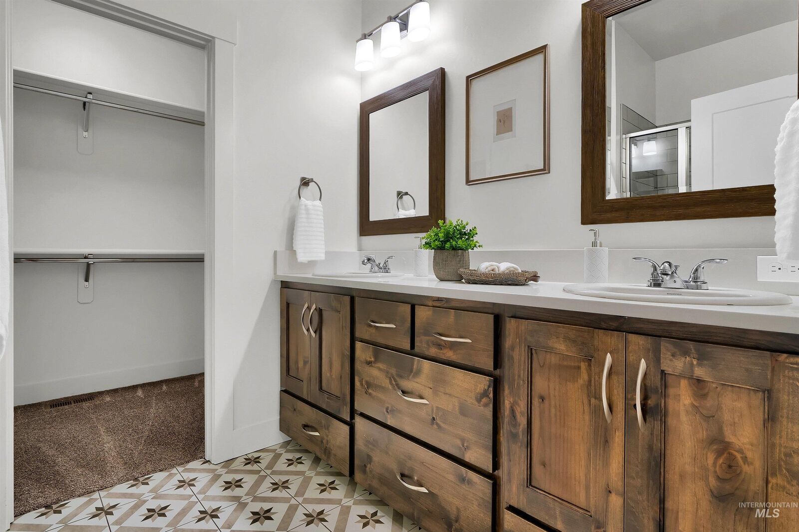 Property Photo: 9718 W Macaw Street ID 83704