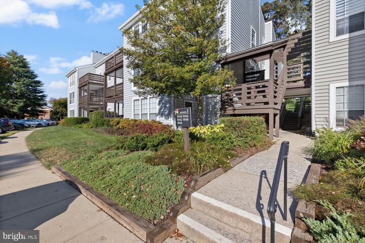 Property Photo: 10164 Oakton Terrace Road VA 22124