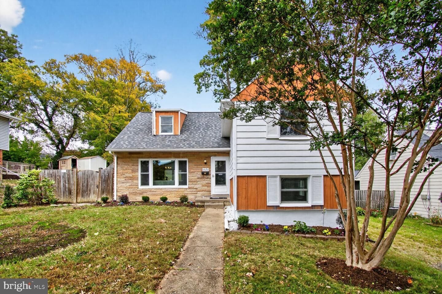 Property Photo:  4605 Iris Street  MD 20853 