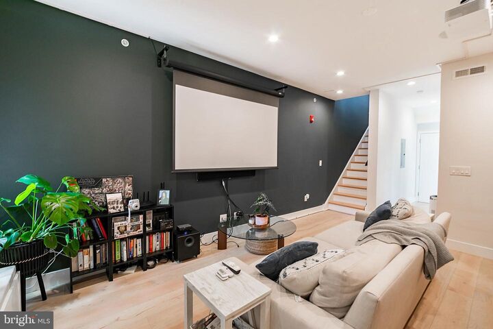 Property Photo: 1612 Germantown Ave C PA 19122