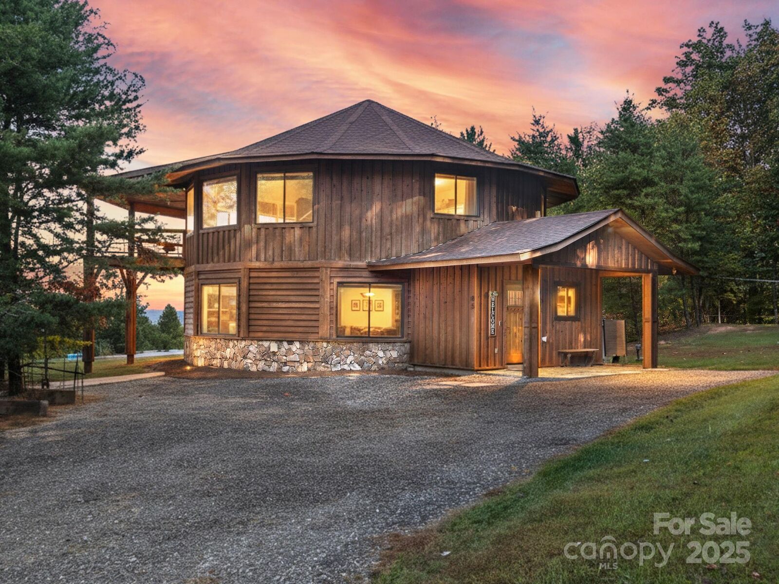 Property Photo: 85 Balsamwood Road NC 28748
