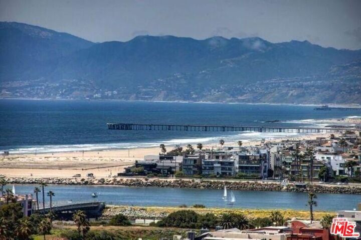 241 Rees St  Playa Del Rey CA 90293 photo