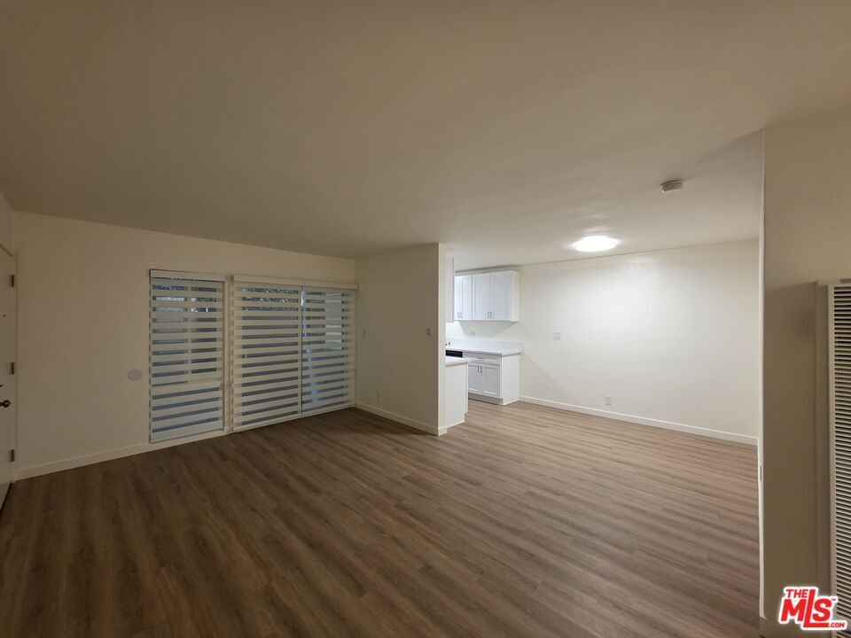 Property Photo: 827 9th St CA 90403