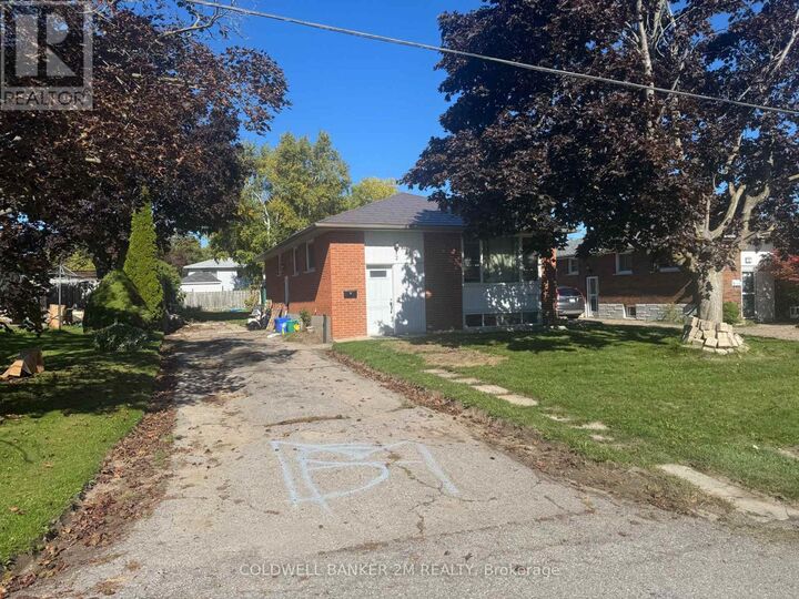 Photo de la propriété: 2 Summerfield Court ON L1C 2E7