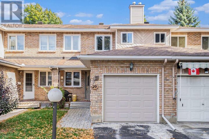 29 Hummingbird Crescent  Ottawa ON K2J 3A5 photo