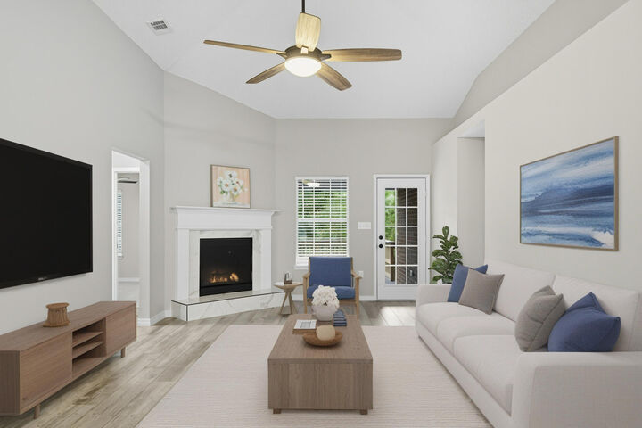Property Photo: 725 Marsh Harbor Drive FL 32569