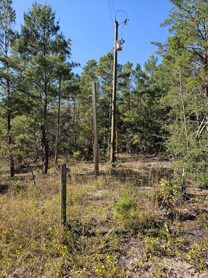 Property Photo: 3902 Clearview Drive FL 32539