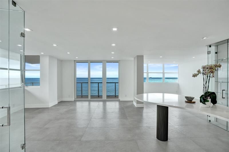 Property Photo: 209 N Fort Lauderdale Beach Blvd 6B FL 33304