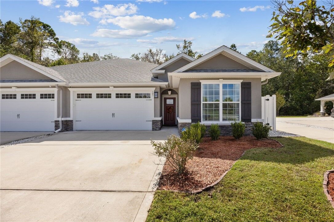Property Photo: 107 Kerstin Court GA 31548