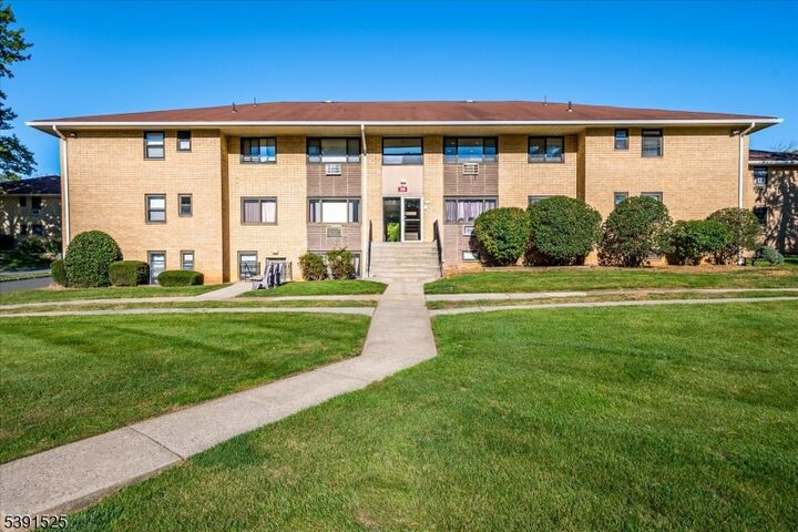 Property Photo:  401 US Highway Rt 22 U 26H  NJ 07060