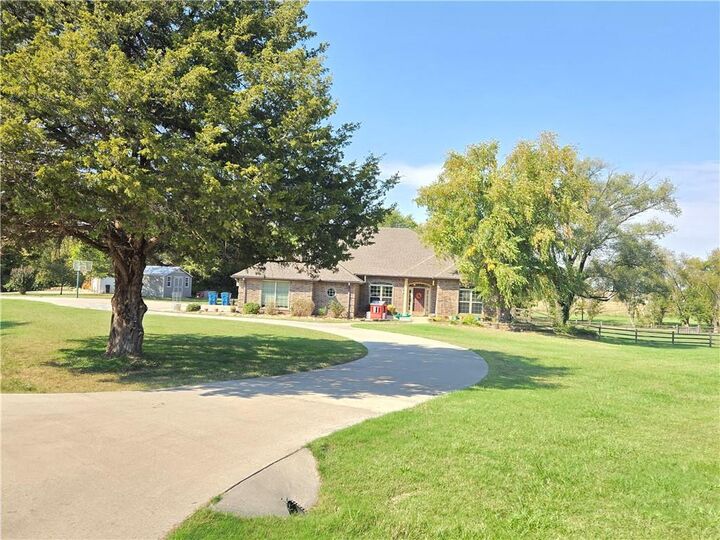 Property Photo: 4195 Cr 4435 N/A KS 67301