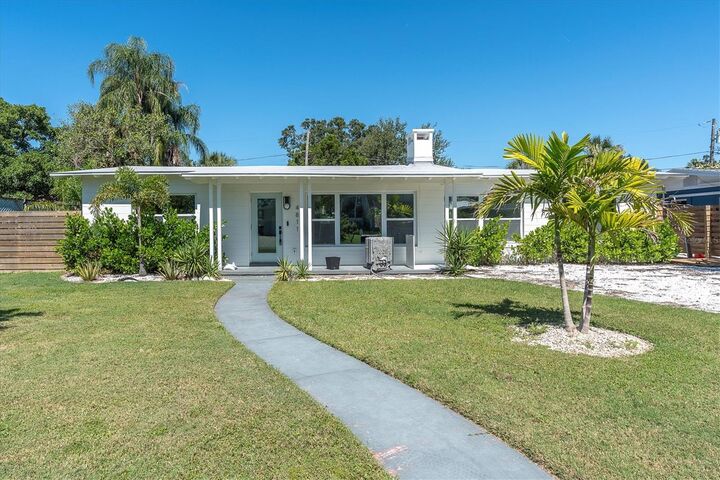 4811 Del Rio Way S  Gulfport FL 33711 photo