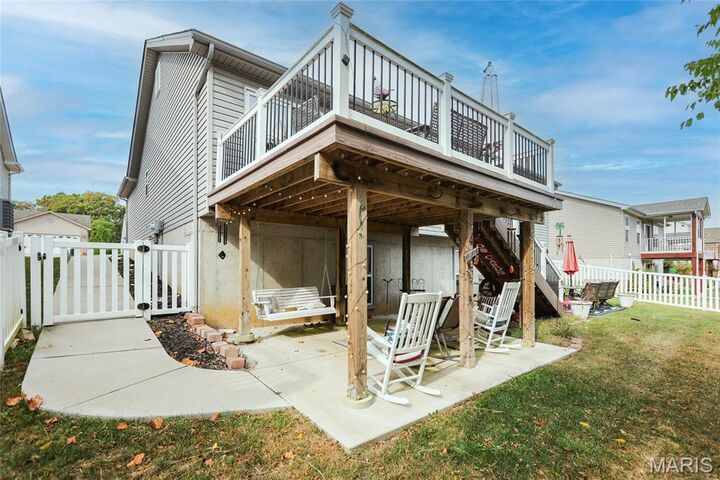 Property Photo: 2153 Warwick Castle Drive MO 63052