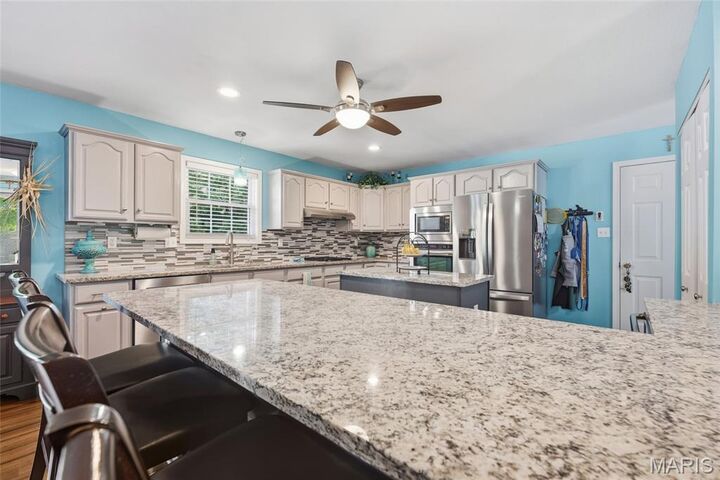 Property Photo:  6 Cedarbrook  MO 63028 
