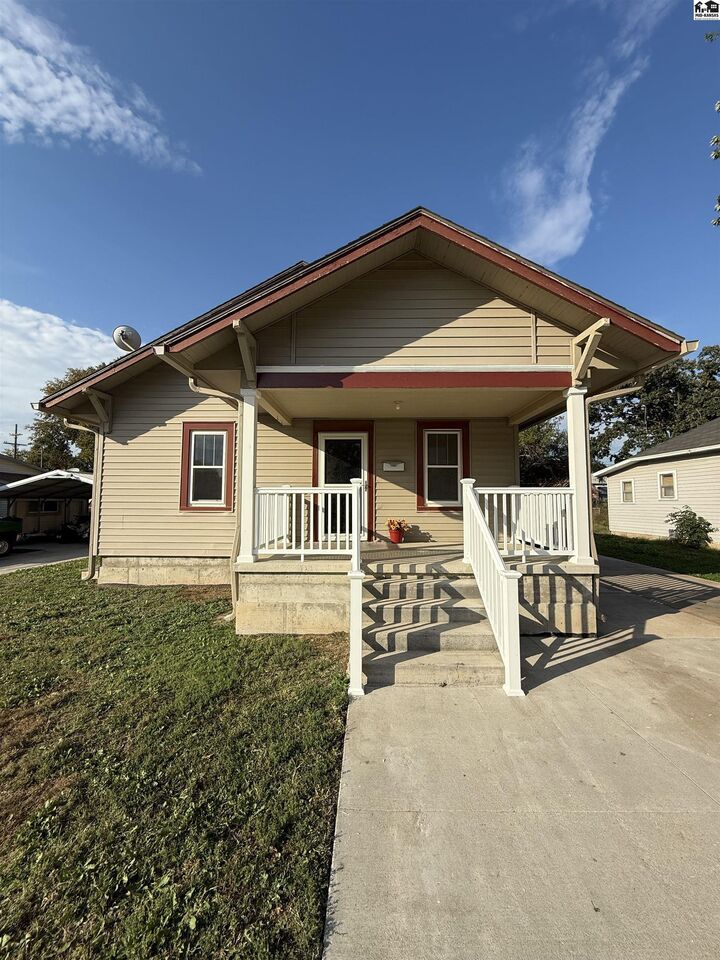 Property Photo: 509 E Commercial KS 67554