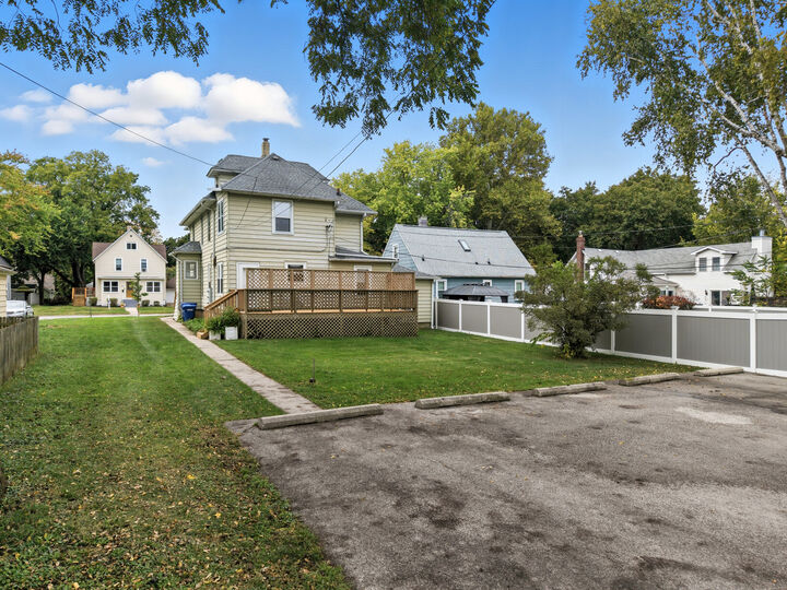 Property Photo: 420 S 6th Street IL 60115